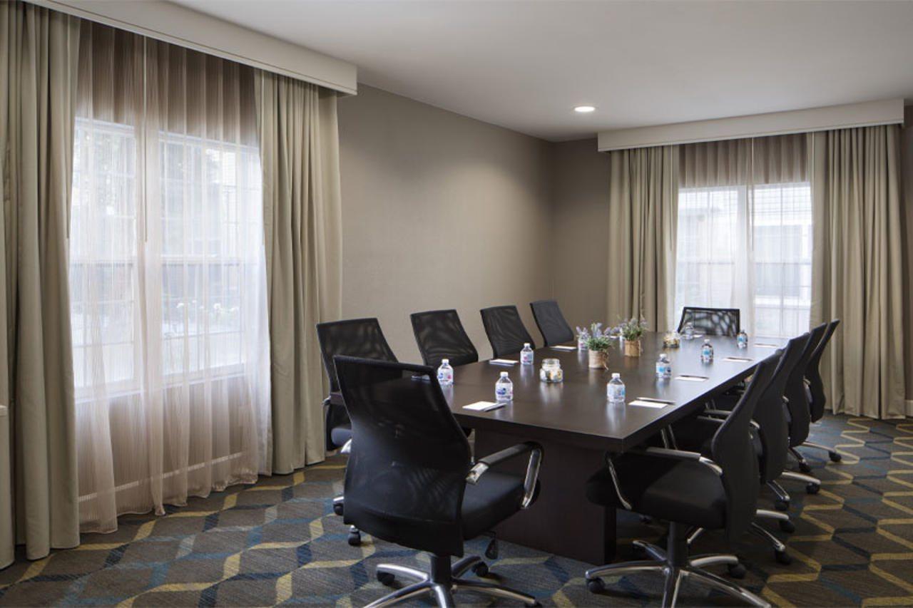 Sonesta Es Hotel 3*